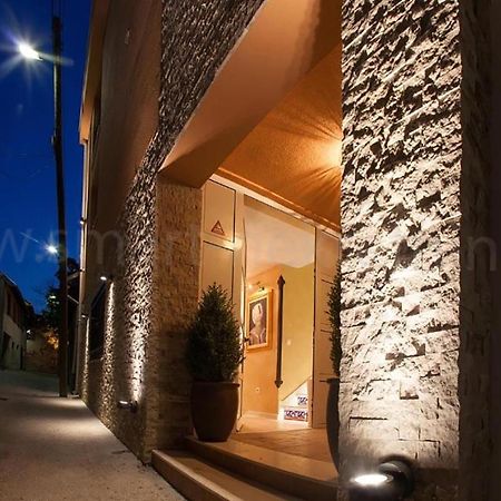 Apartman And Rooms Dream House โมสตาร์ ภายนอก รูปภาพ