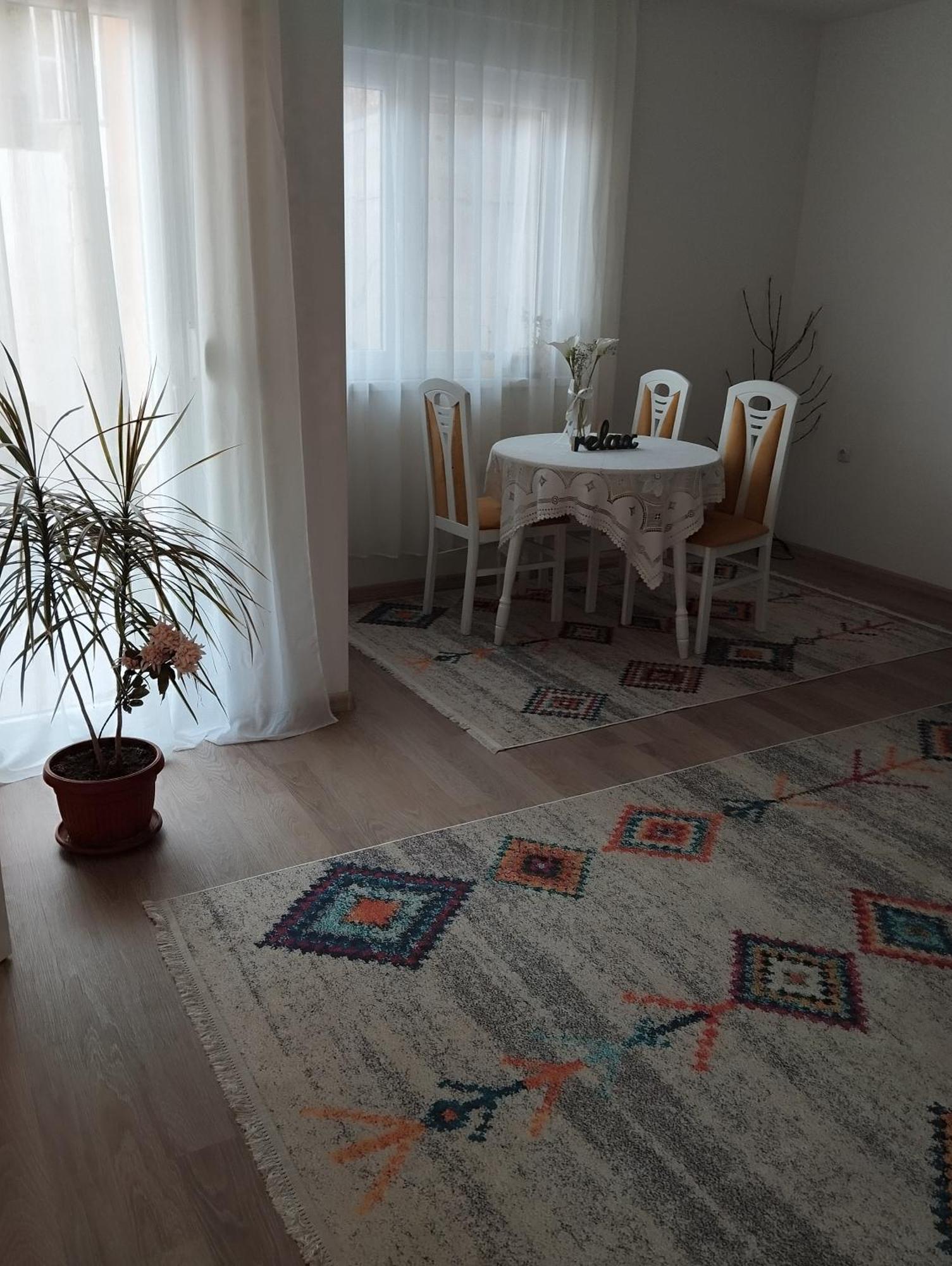 Apartman And Rooms Dream House โมสตาร์ ภายนอก รูปภาพ