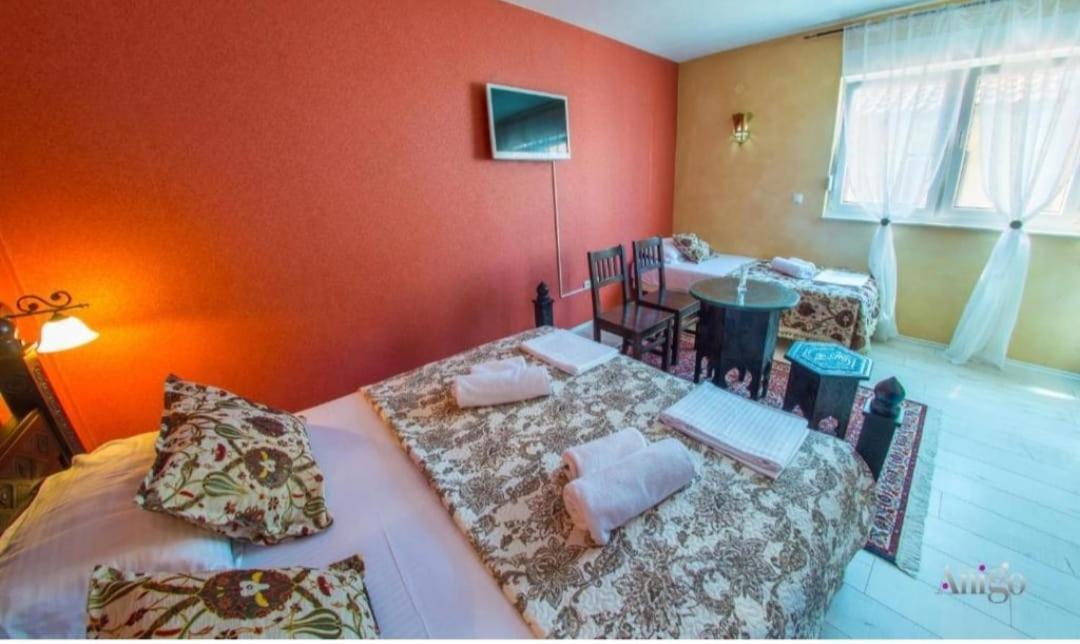 Apartman And Rooms Dream House โมสตาร์ ภายนอก รูปภาพ